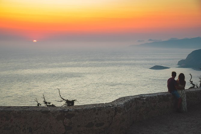Wine Tasting and Romantic sunset in Monolithos - Private transport makes the price easier to understand