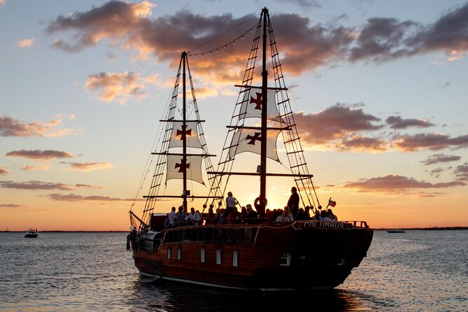 Your Romantic Dinner in Cancun, includes national open bar and live music - A Spanish galleon with character, not luxury