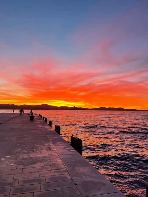 Zadar: Romantic Sunset Boat Tour with Champagne - Key points at a glance